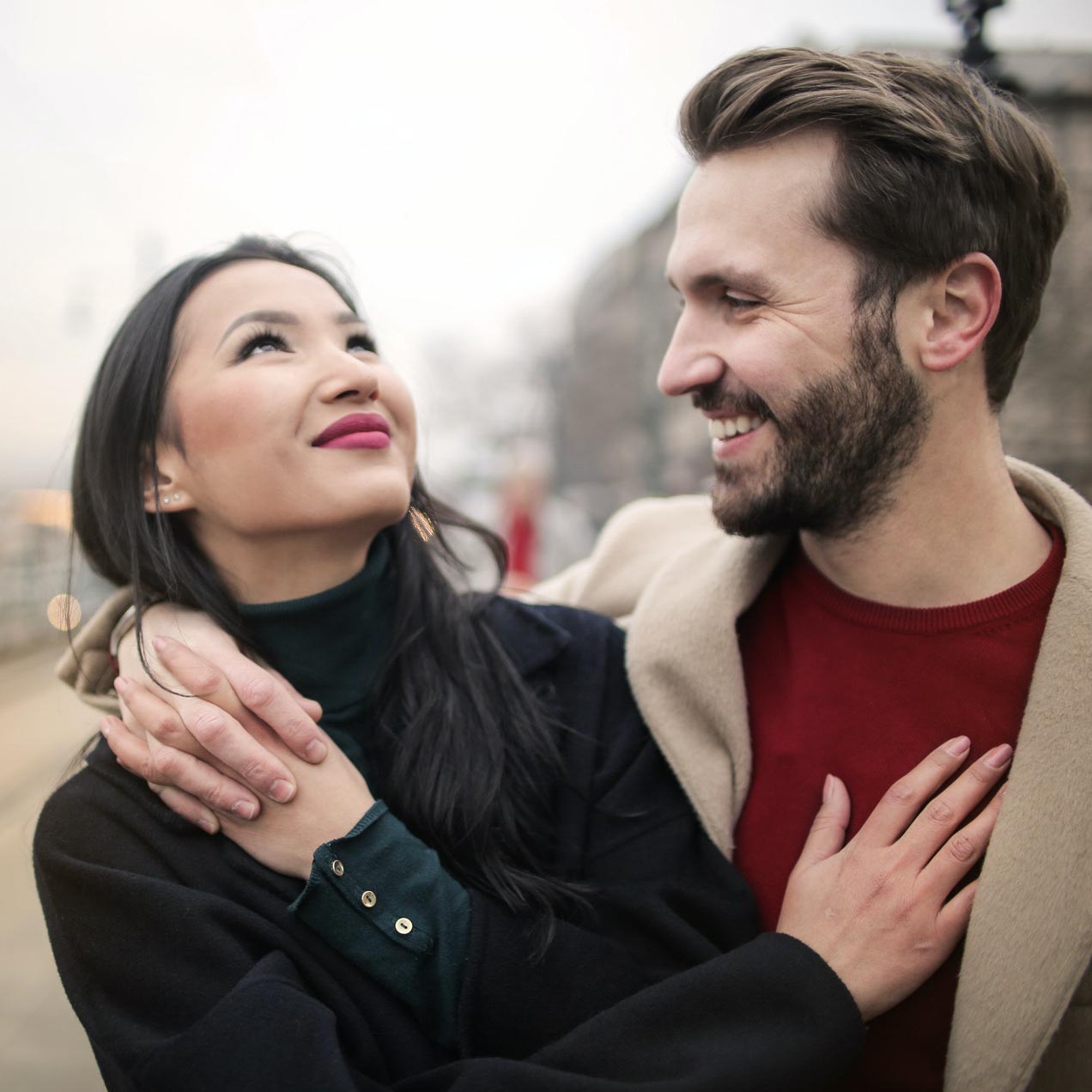 Can Fragrance Make Me More Attractive?